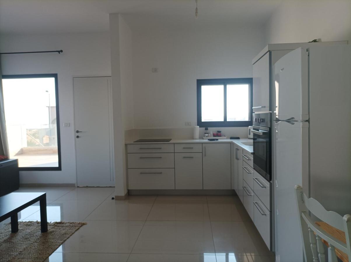 Appartement נוגה בגולן à Qaşrīn Extérieur photo